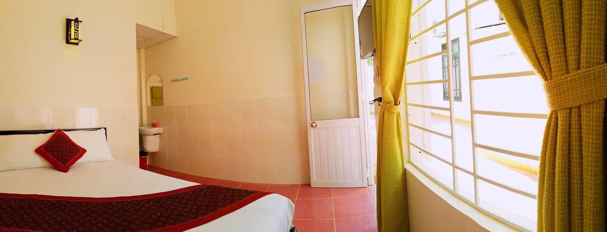 Memories Homestay Хоян Екстер'єр фото